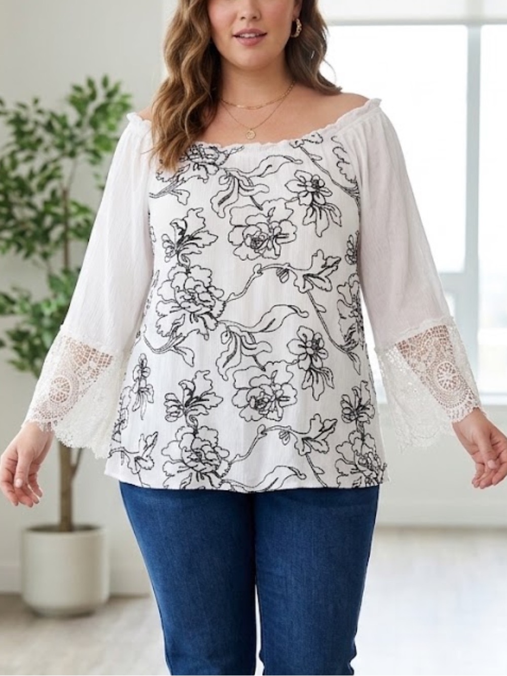 White Black Floral Embroidered Boho Blouse Lace Cuff 3/4 Sleeve Max Studio